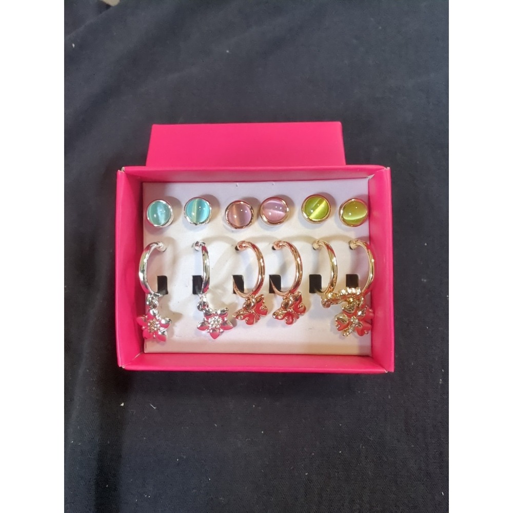 Vintage Avon Earrings Set With Gold‎ Tone And Silver Tones